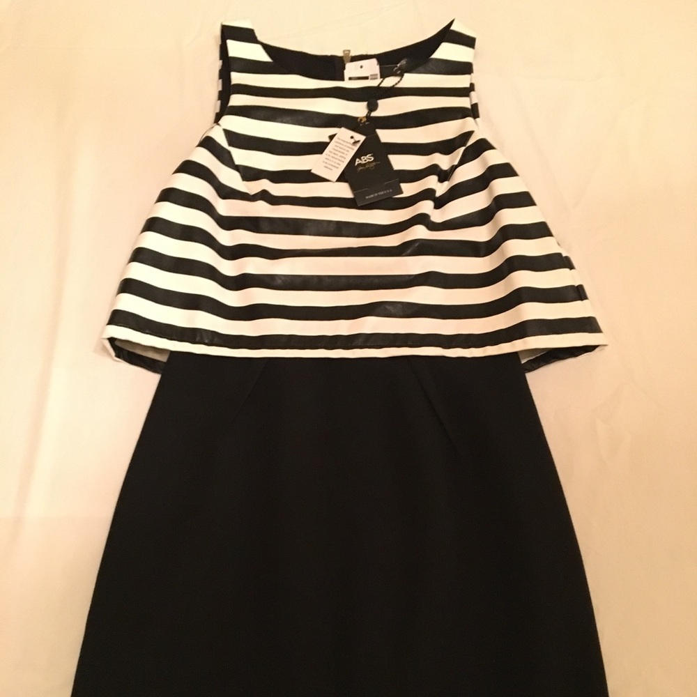 Never wear! Black and White short dress !